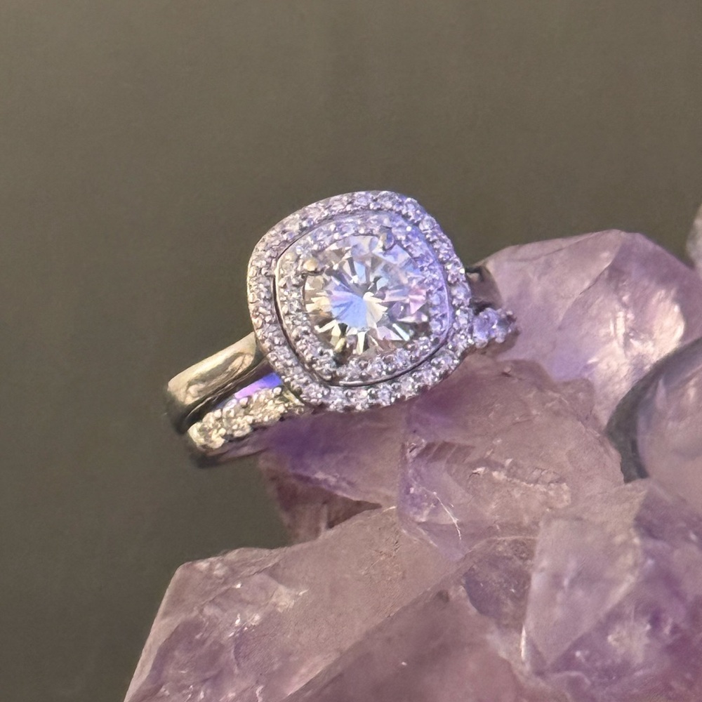 Natural diamond wedding set in 18kt WG
